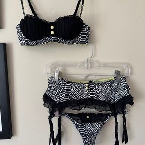 Oh Là Là Chéri Bra Set